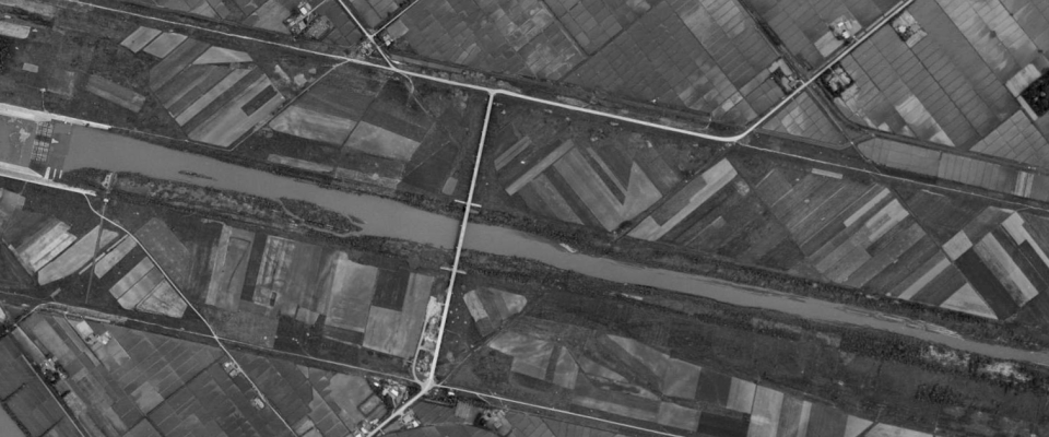 国土地理院「地図・空中写真閲覧サービス」より。
