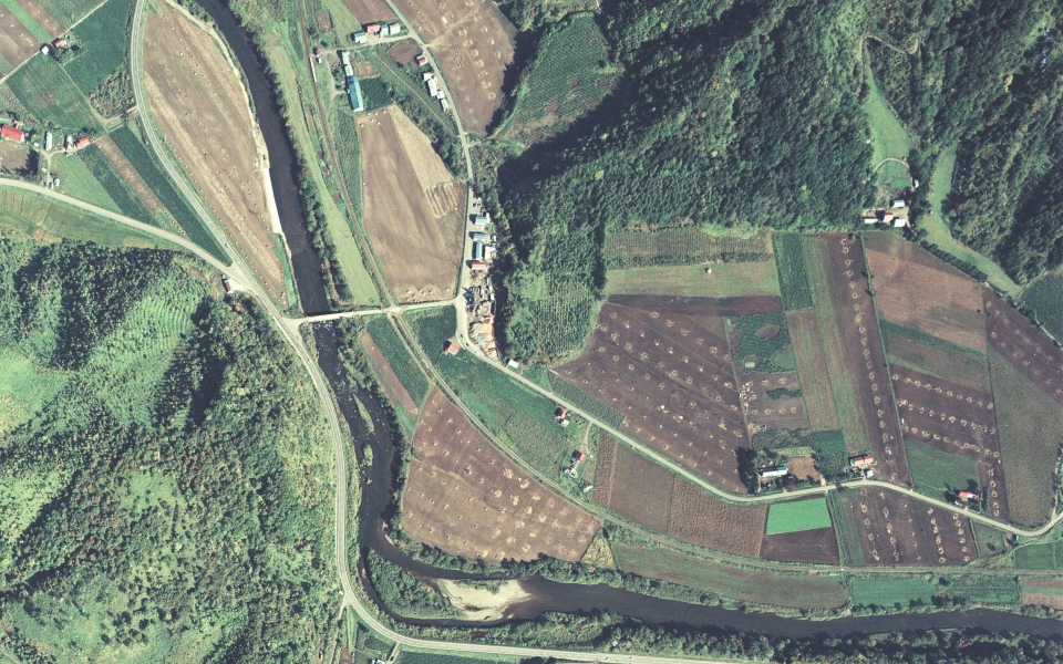 国土地理院「地図・空中写真閲覧サービス」より。
