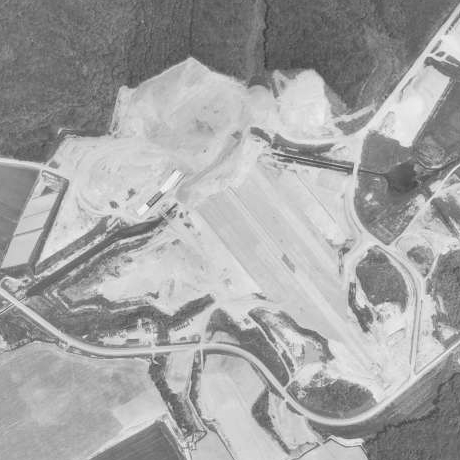 国土地理院「地図・空中写真閲覧サービス」より。