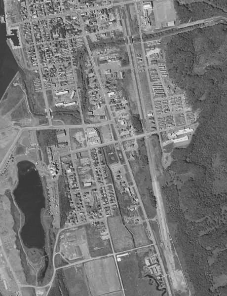 国土地理院「地図・空中写真閲覧サービス」より。