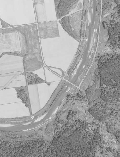 国土地理院「地図・空中写真閲覧サービス」より。